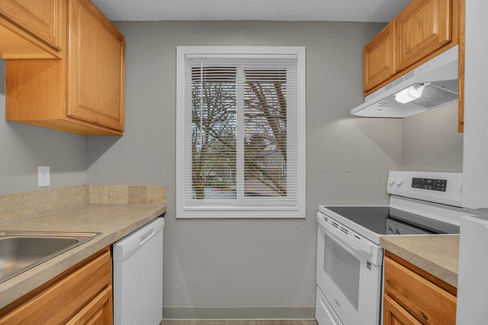 BEAVERTON Apartment: 3660 SW 117TH AVE