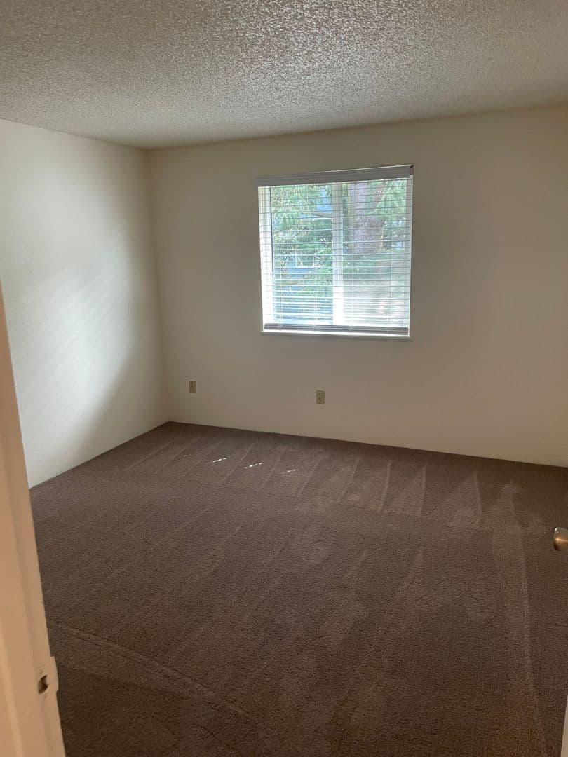 BEAVERTON Apartment: 7851 SW HALL BLVD #27