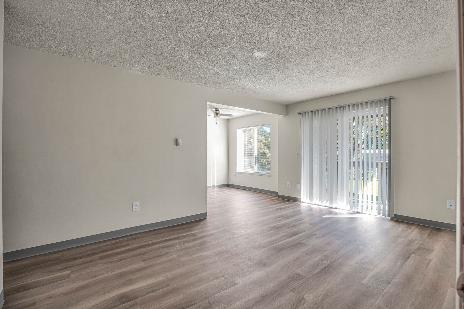 ALOHA Apartment: 18000 SW SHAW ST