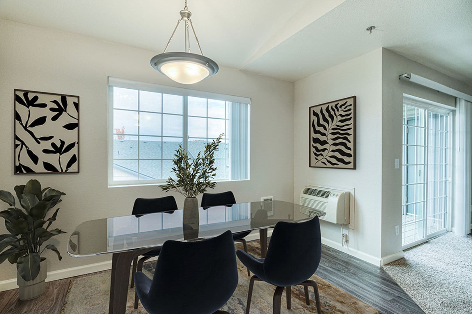 BEND Apartment: 21255 E HWY 20