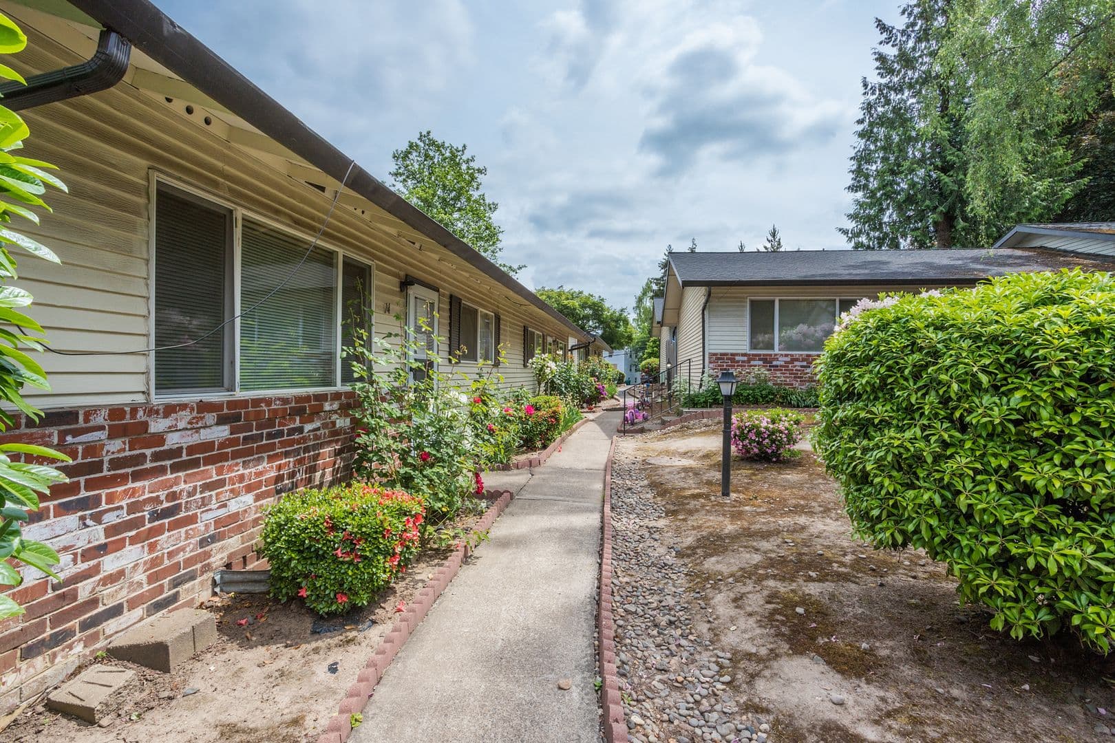 PORTLAND Apartment: 10445 SW CAPITOL HWY