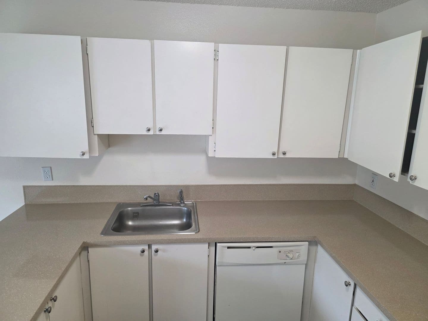 PORTLAND Apartment: 441 SE 111TH STREET