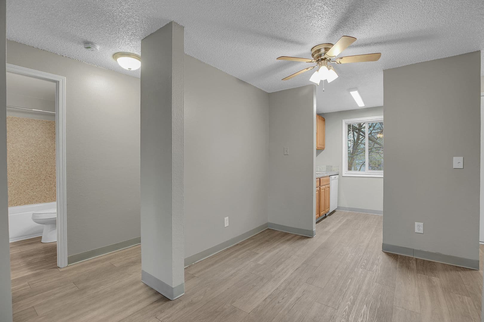 BEAVERTON Apartment: 3660 SW 117TH AVE