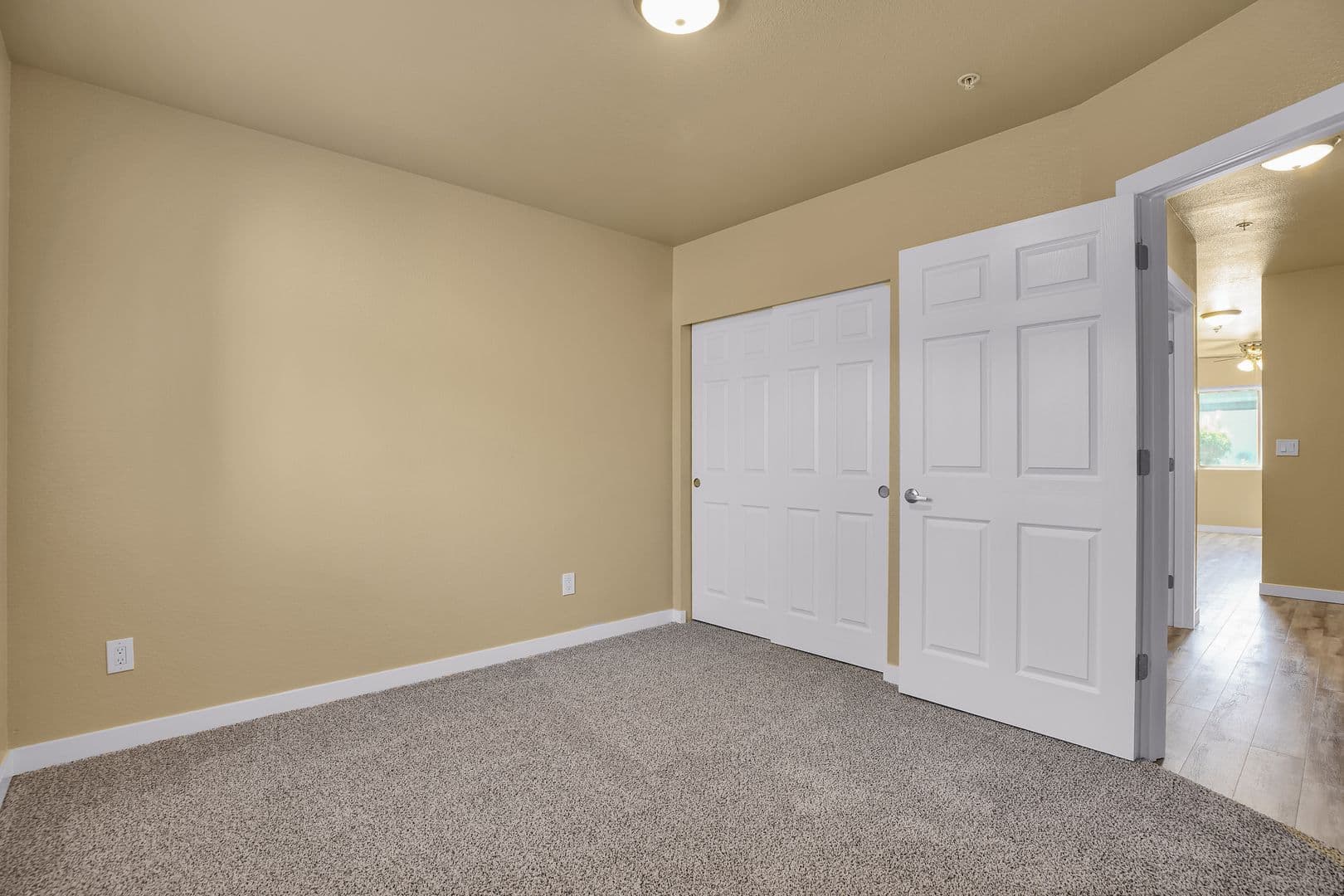 SALEM Apartment: 1194 BARNES ROAD, SE