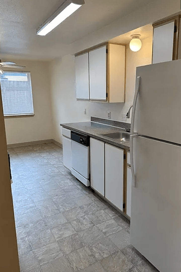 ALBANY Apartment: 1175 Pine Meadow Drive SE