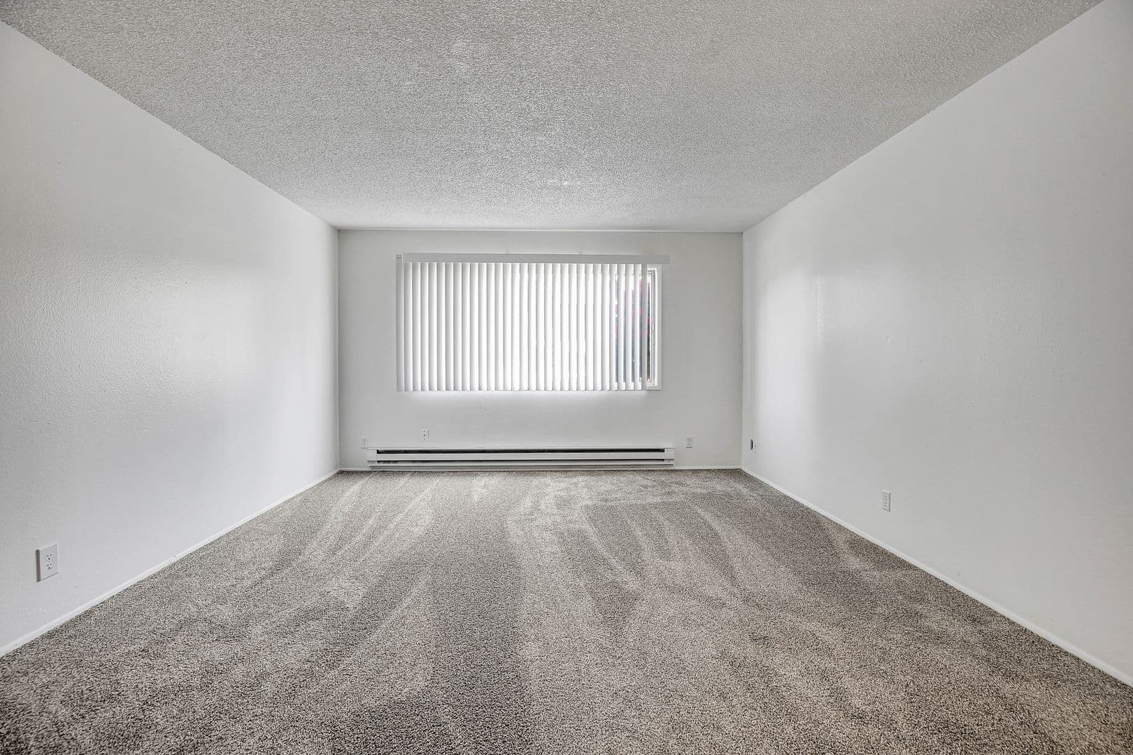BEAVERTON Apartment: 5920 SW ERICKSON AVENUE