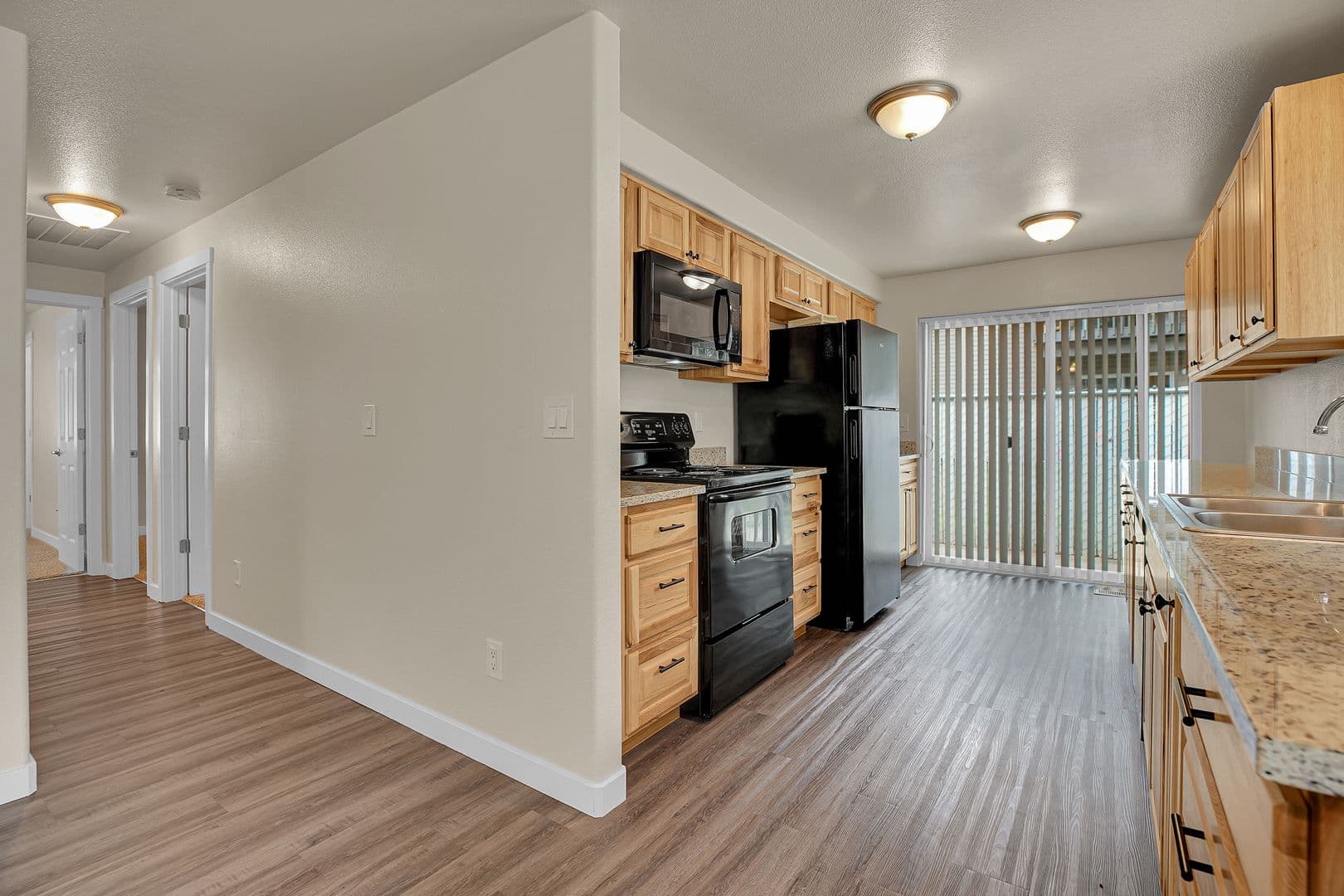 SALEM Townhome: 1194 BARNES ROAD, SE