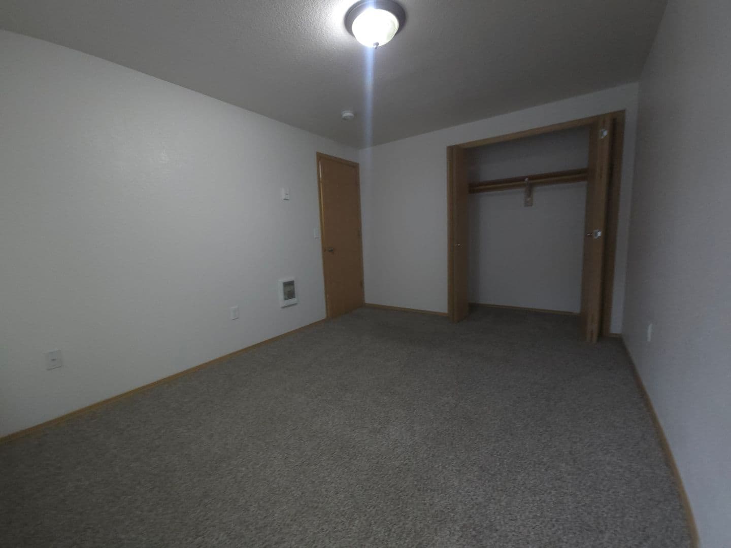 SALEM Apartment: 1304-1330 WALLACE RD. NW