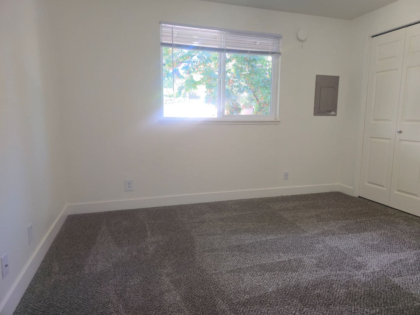 SALEM Apartment: 1304-1330 WALLACE RD. NW