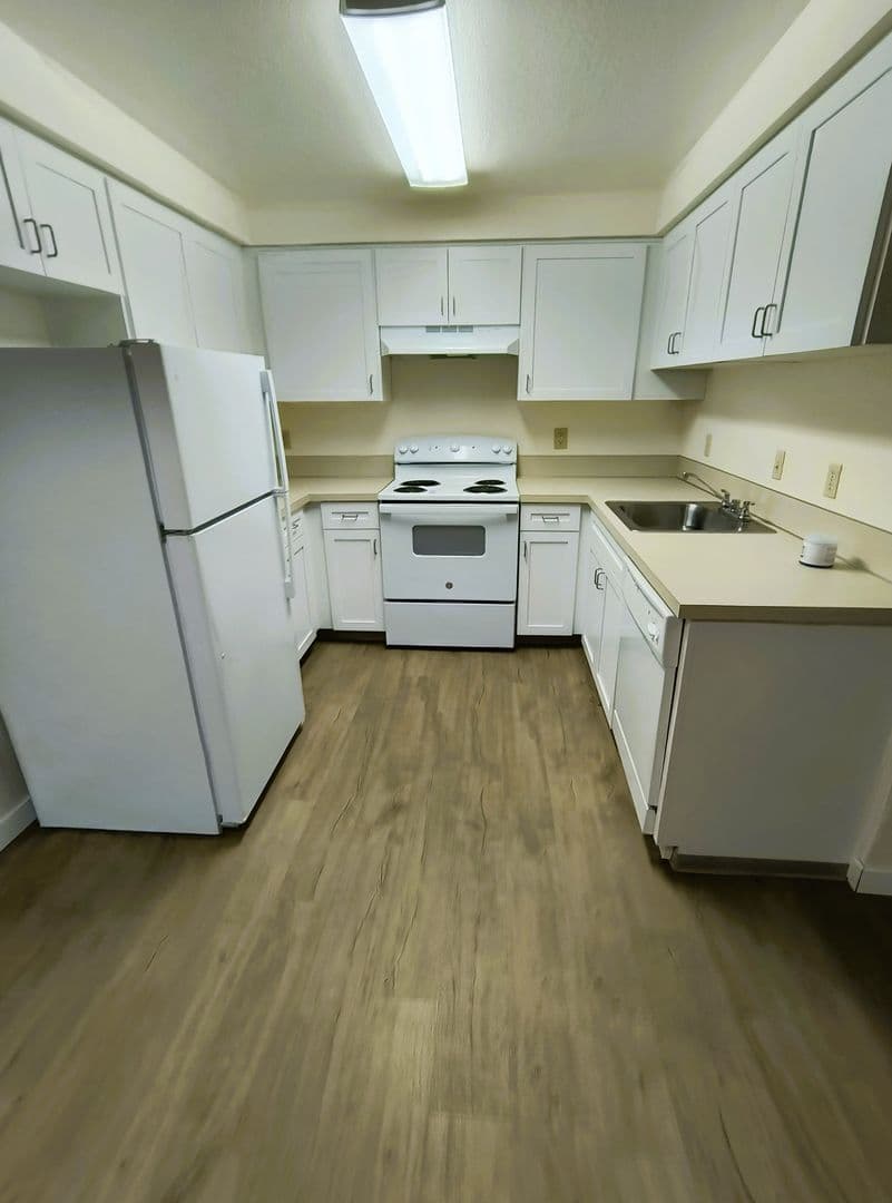 FOREST GROVE Apartment: 3010 22ND AVENUE
