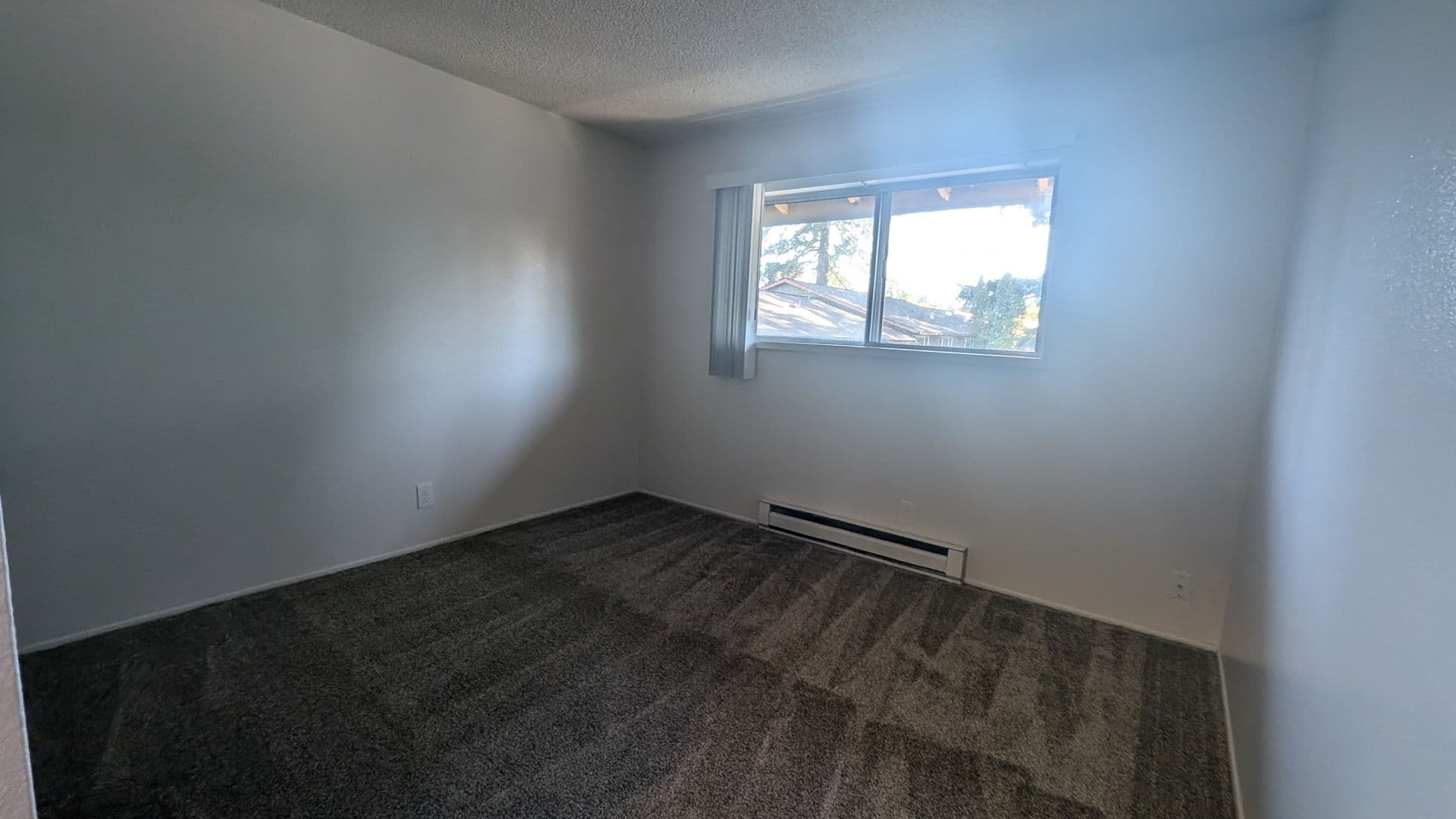 BEAVERTON Apartment: 5920 SW ERICKSON AVENUE