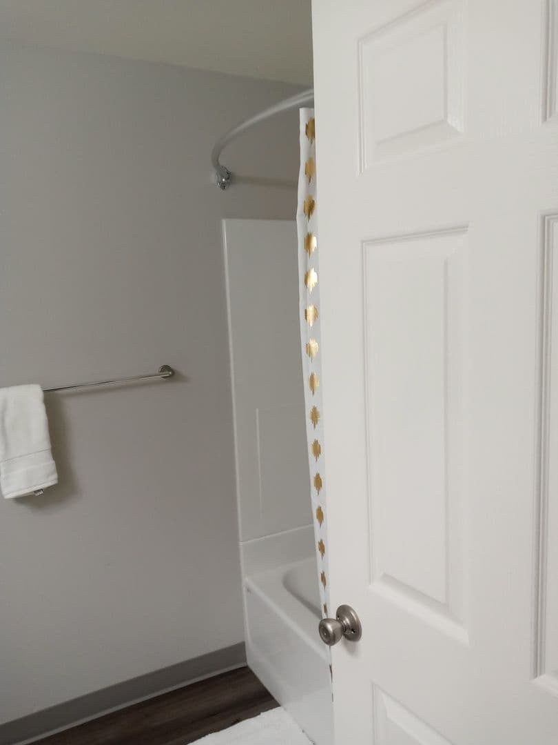 MILWAUKIE Apartment: 11556 SE FULLER ROAD