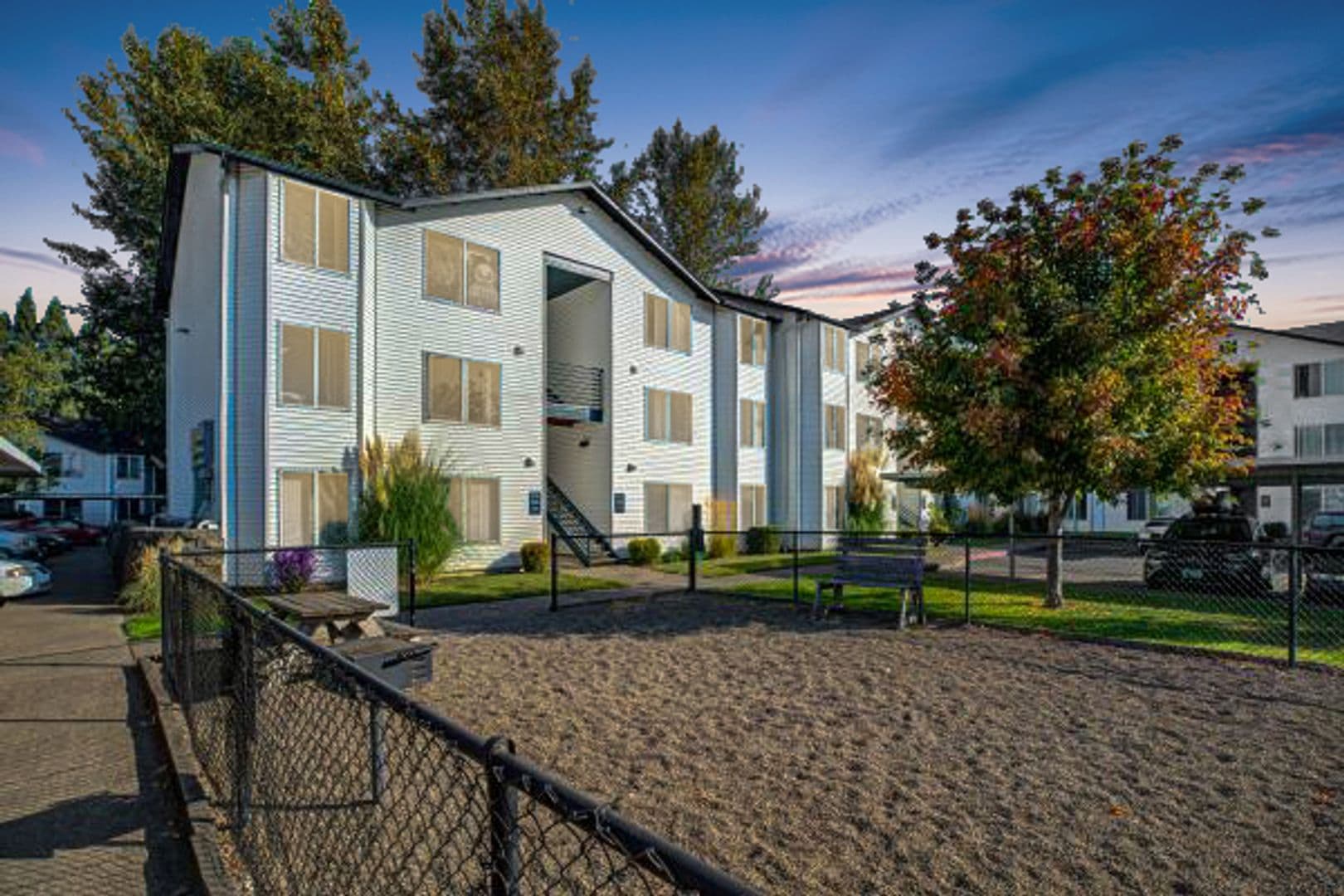 SALEM Apartment: 4200 SUNNYVIEW ROAD, NE