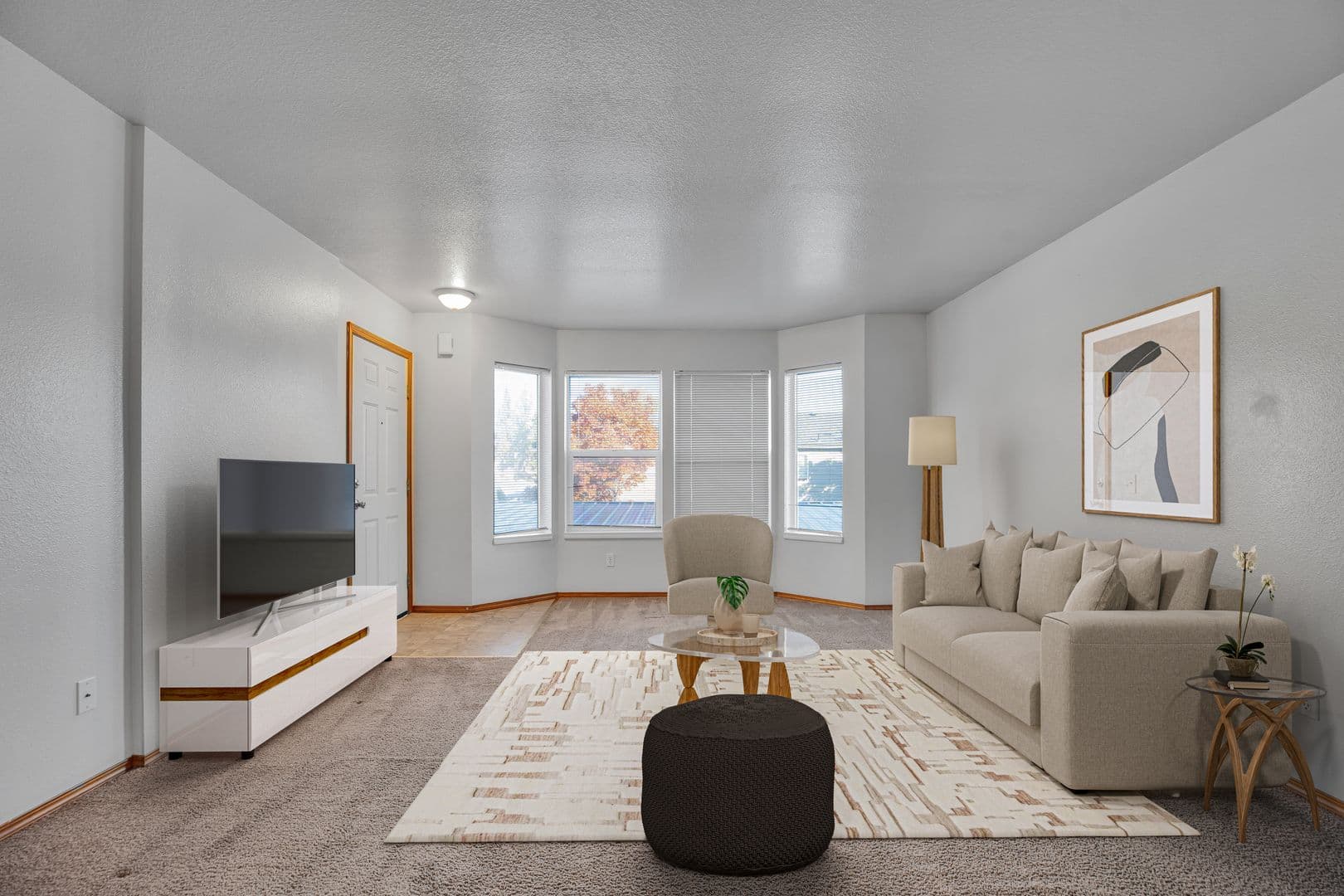 BEND Apartment: 900 NE BUTLER MARKET RD