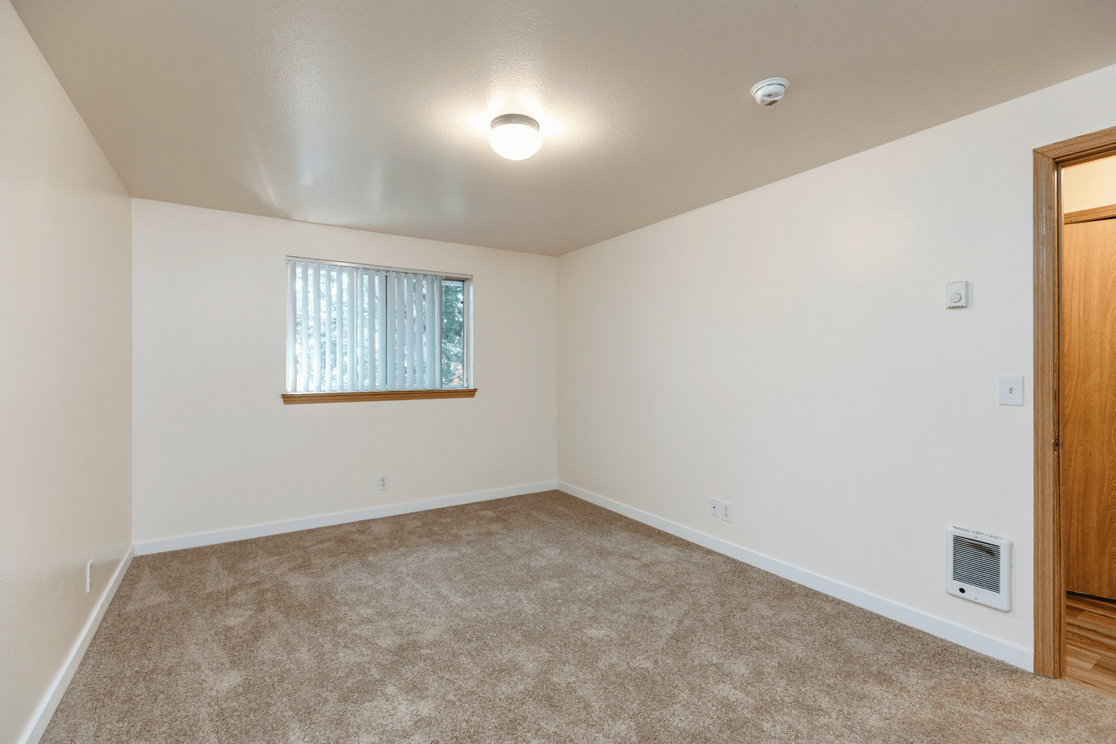 NEWBERG Apartment: 901 PECAN CT