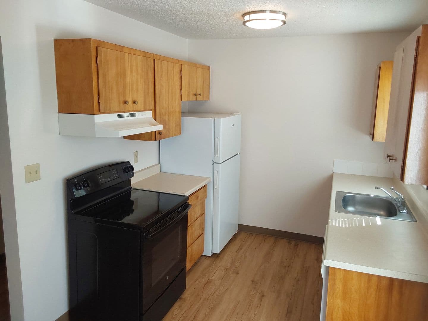 MILWAUKIE Apartment: 11275 SE 27TH AVENUE