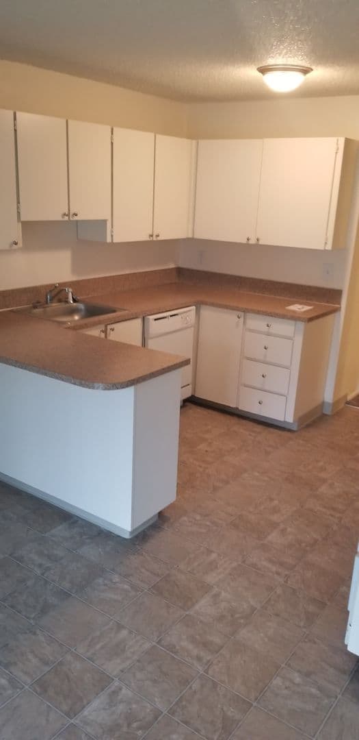PORTLAND Apartment: 441 SE 111TH STREET