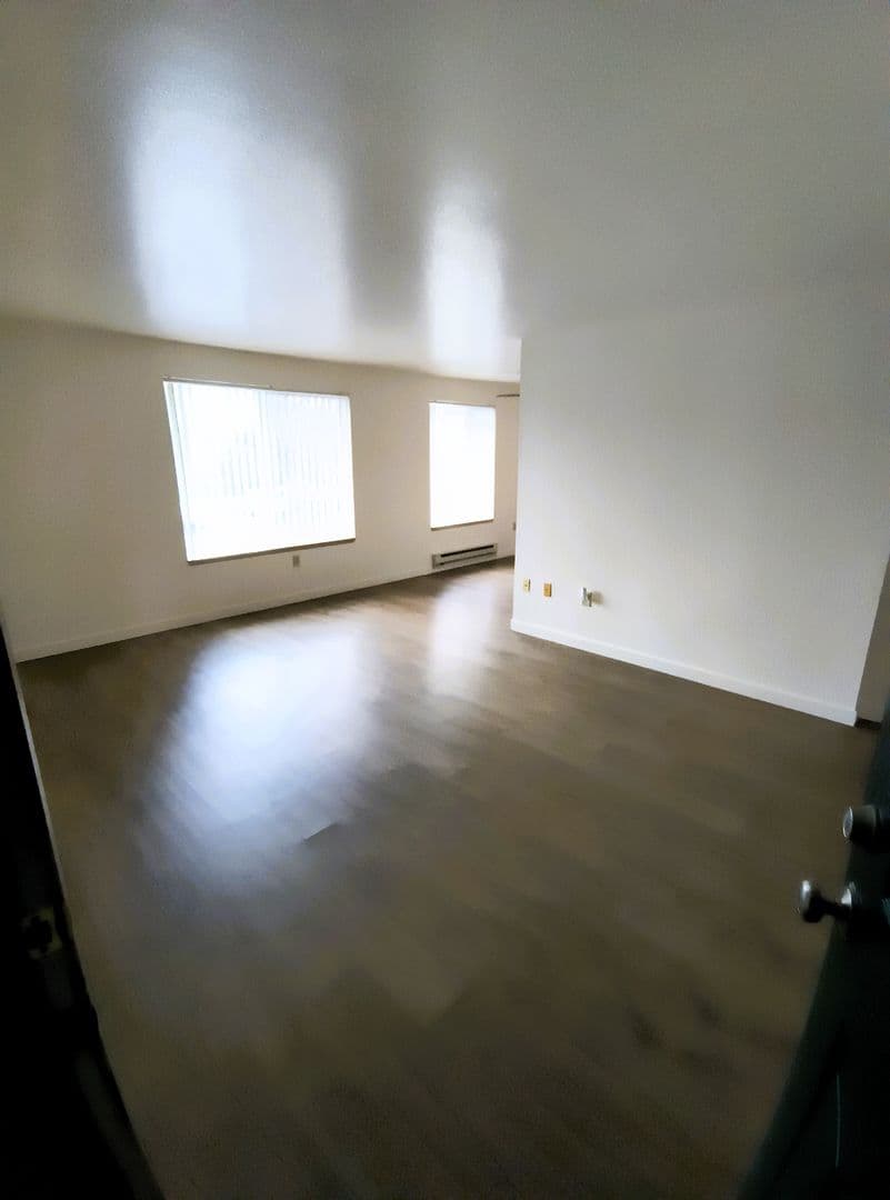 FOREST GROVE Apartment: 3010 22ND AVENUE