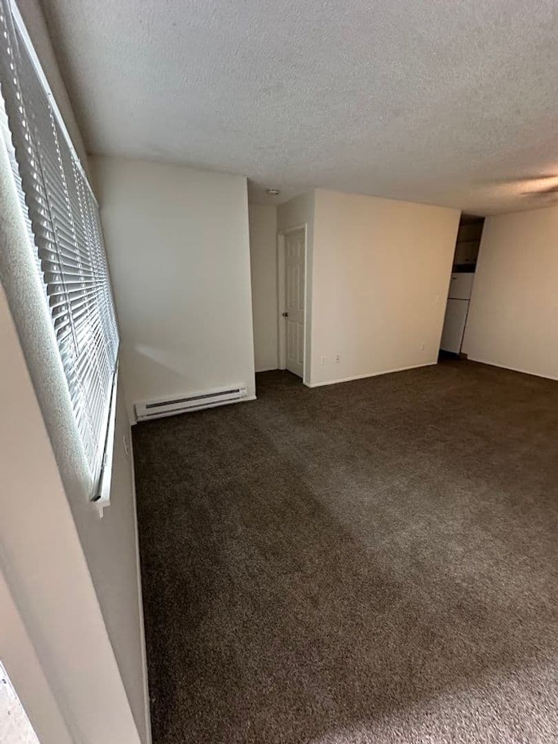 ASTORIA Apartment: 1400 W. MARINE DRIVE