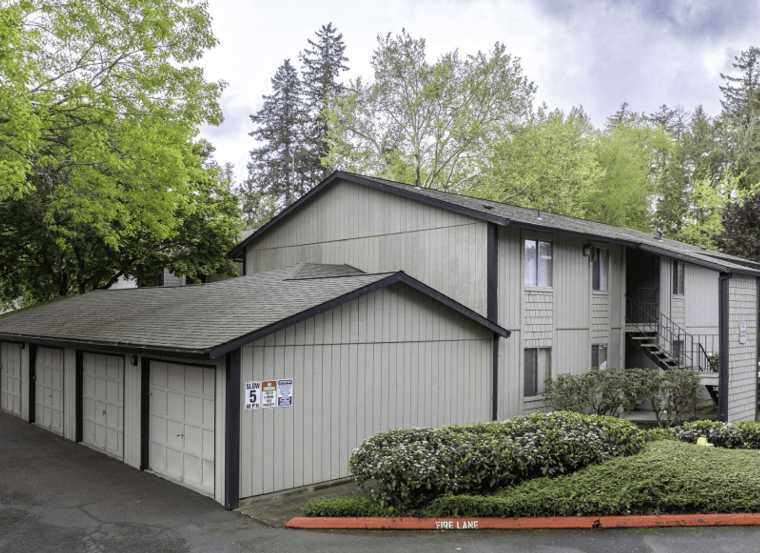 PORTLAND Apartment: 9408 SW ALLEN BLVD