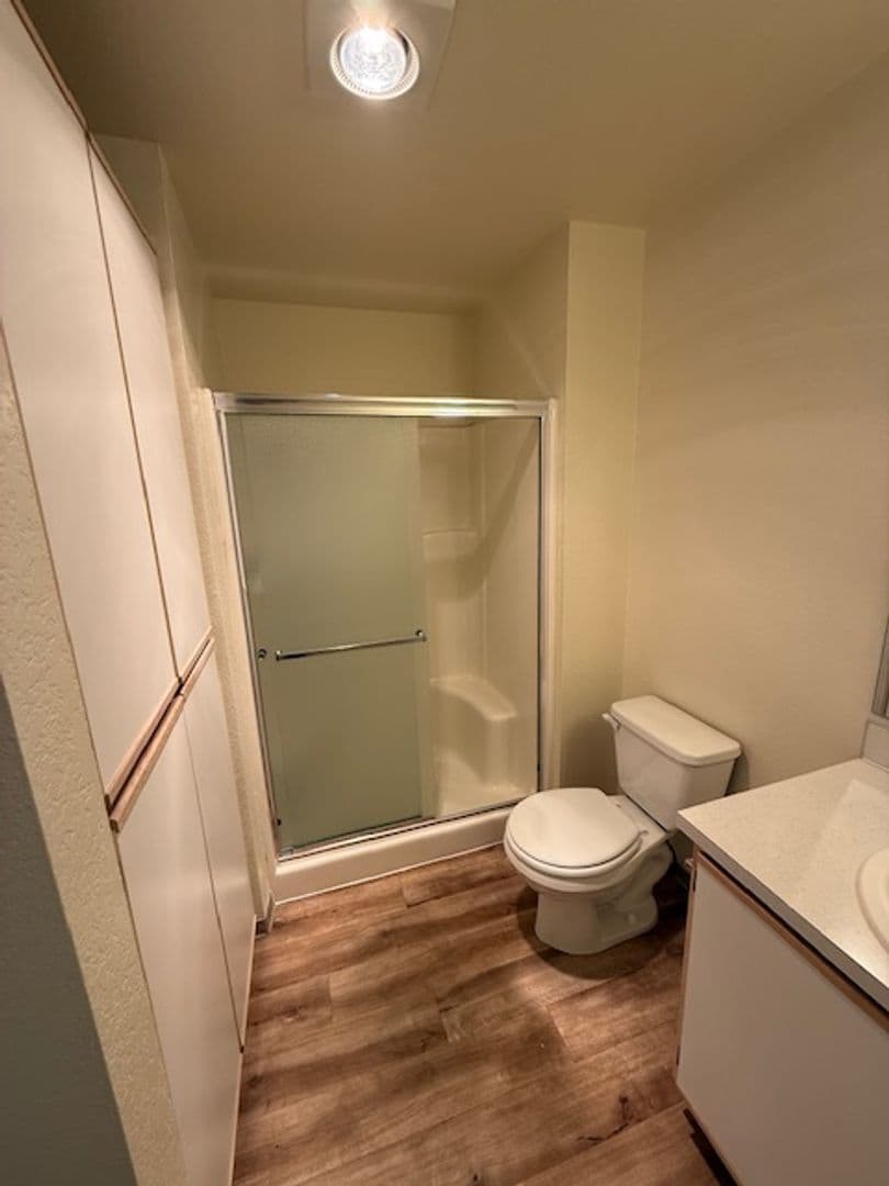 SALEM Apartment: 4665 CAMPBELL DR SE