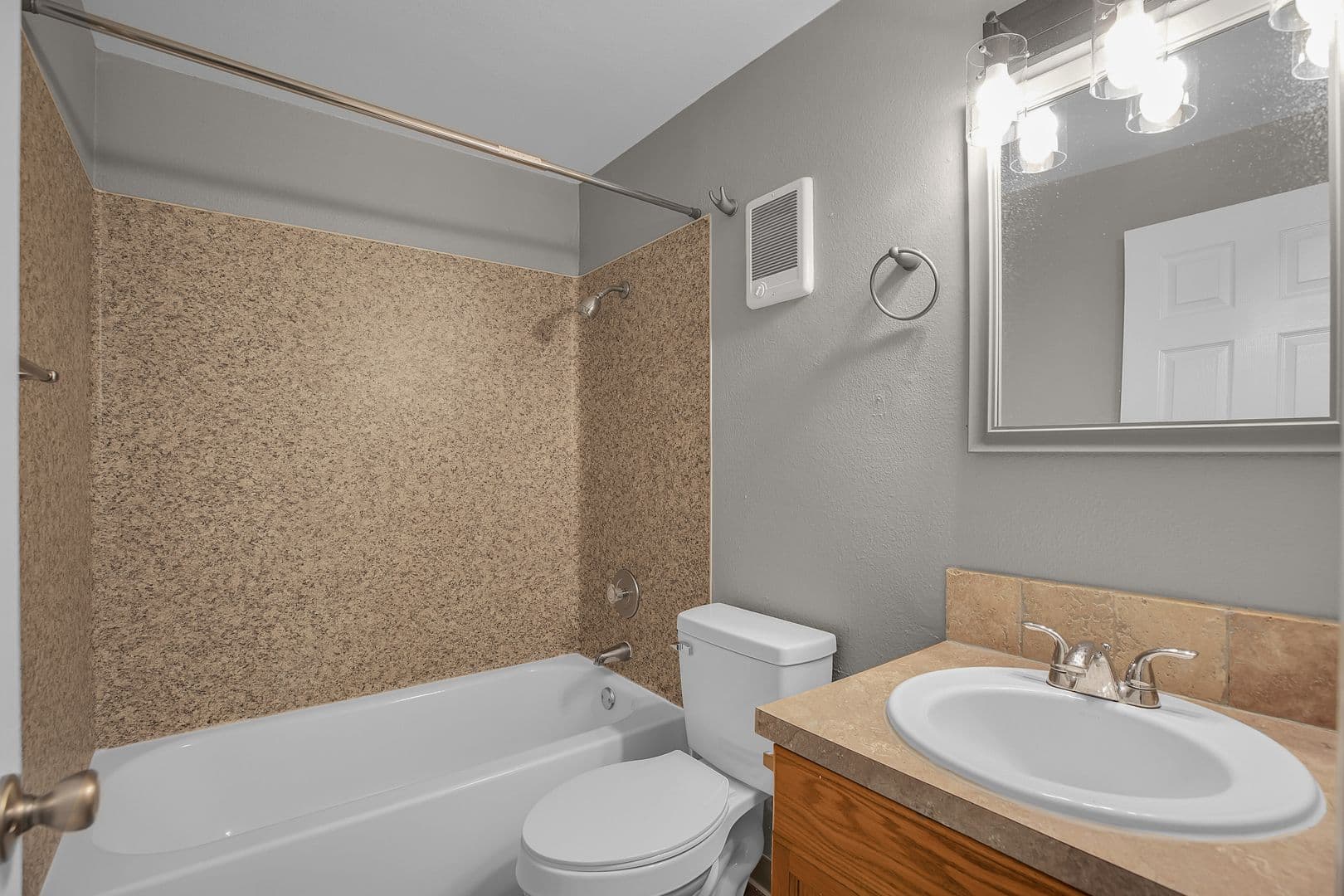 BEAVERTON Apartment: 3660 SW 117TH AVE