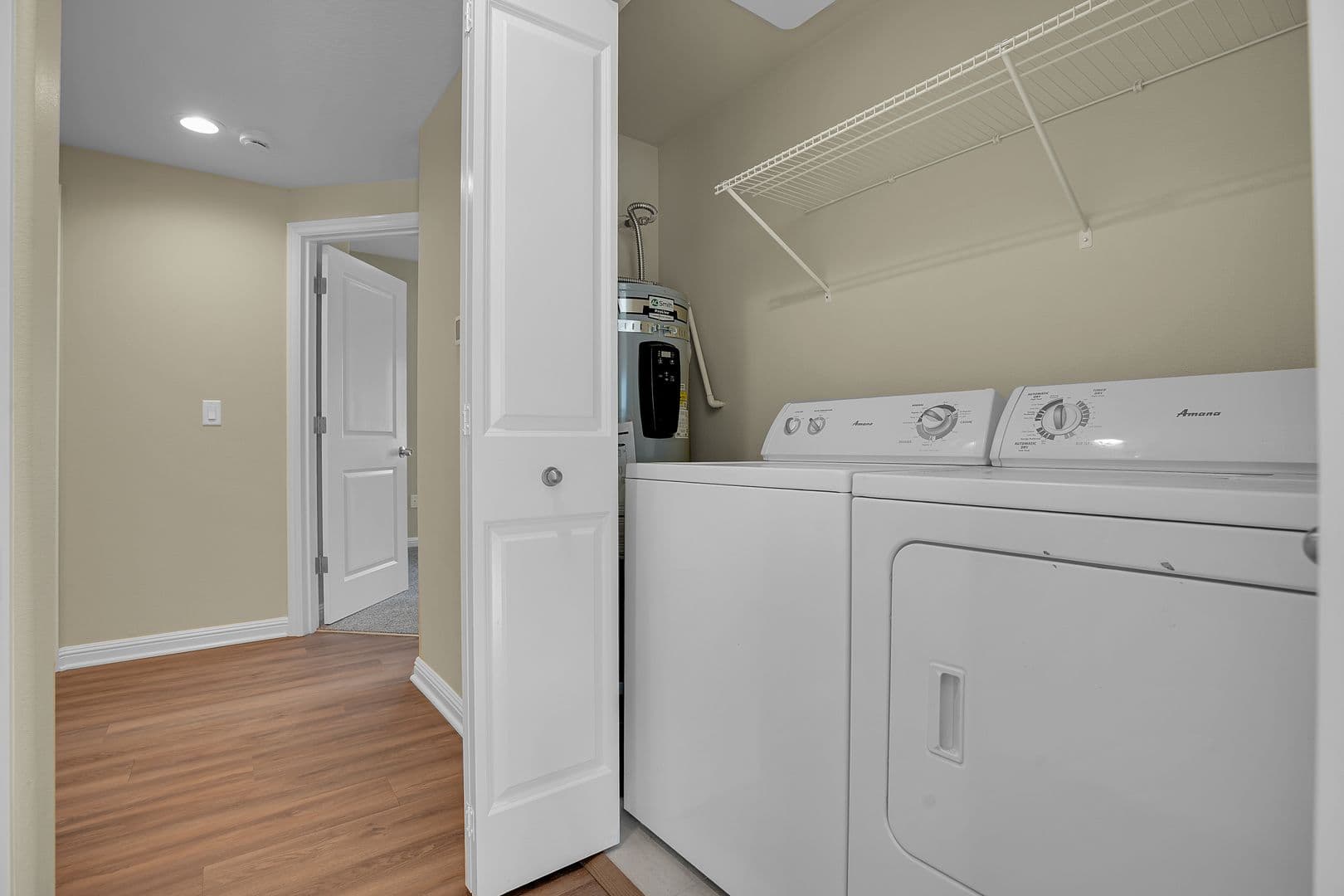 PORTLAND Apartment: 10038 SE DIVISION STREET