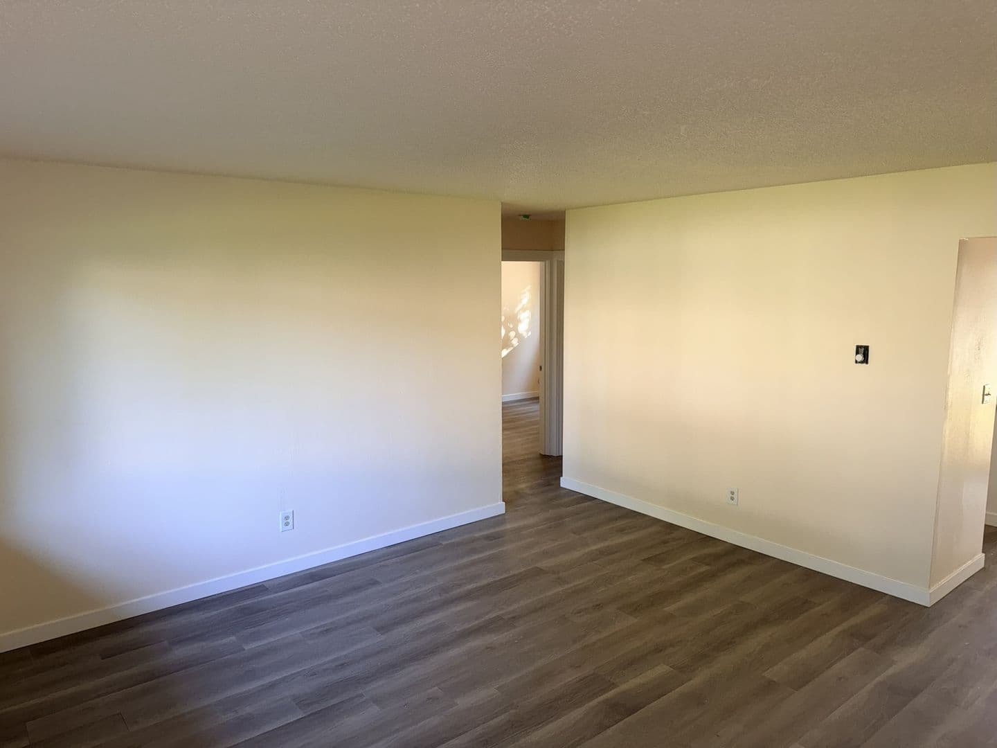 SHERWOOD Apartment: 21985 SW SHERWOOD BLVD