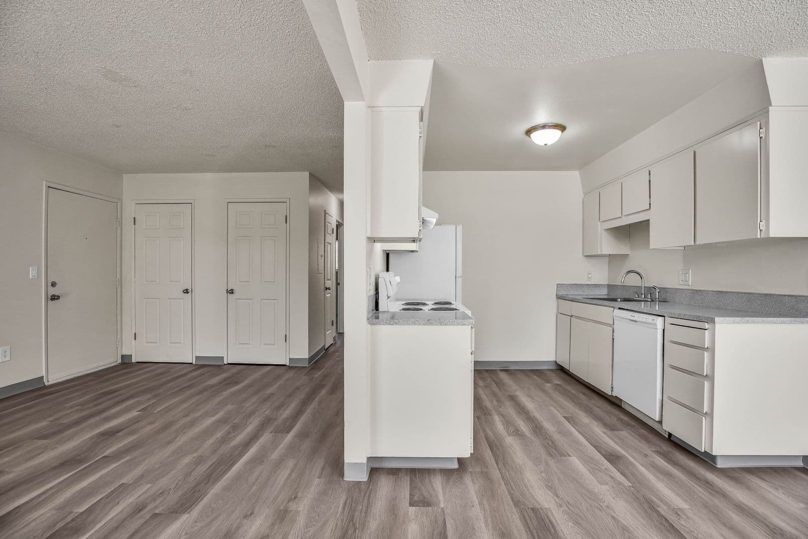 ALOHA Apartment: 18000 SW SHAW ST