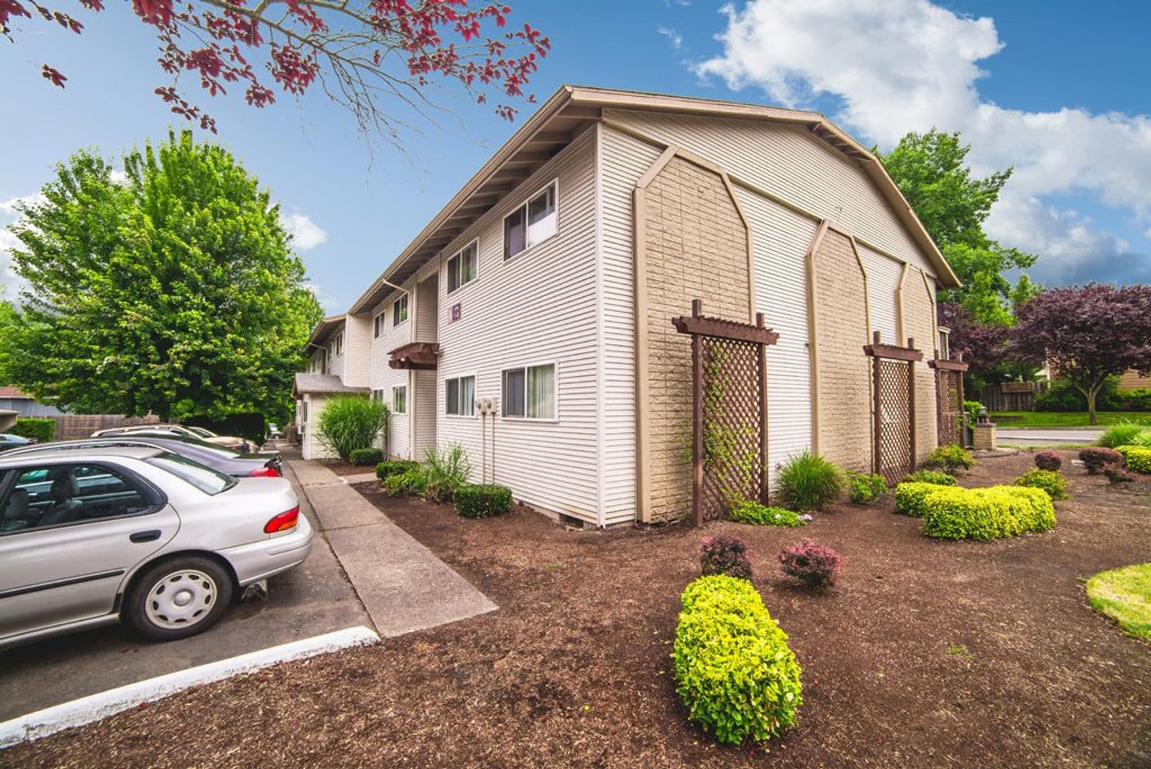 PORTLAND Apartment: 6301 SW PALATINE ST