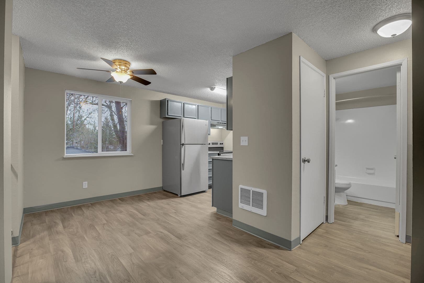 BEAVERTON Apartment: 3660 SW 117TH AVE