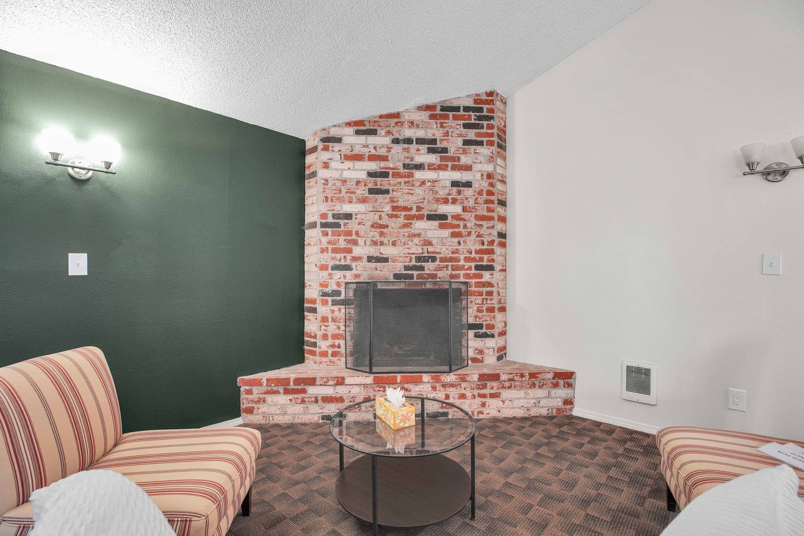 ALOHA Apartment: 18000 SW SHAW ST