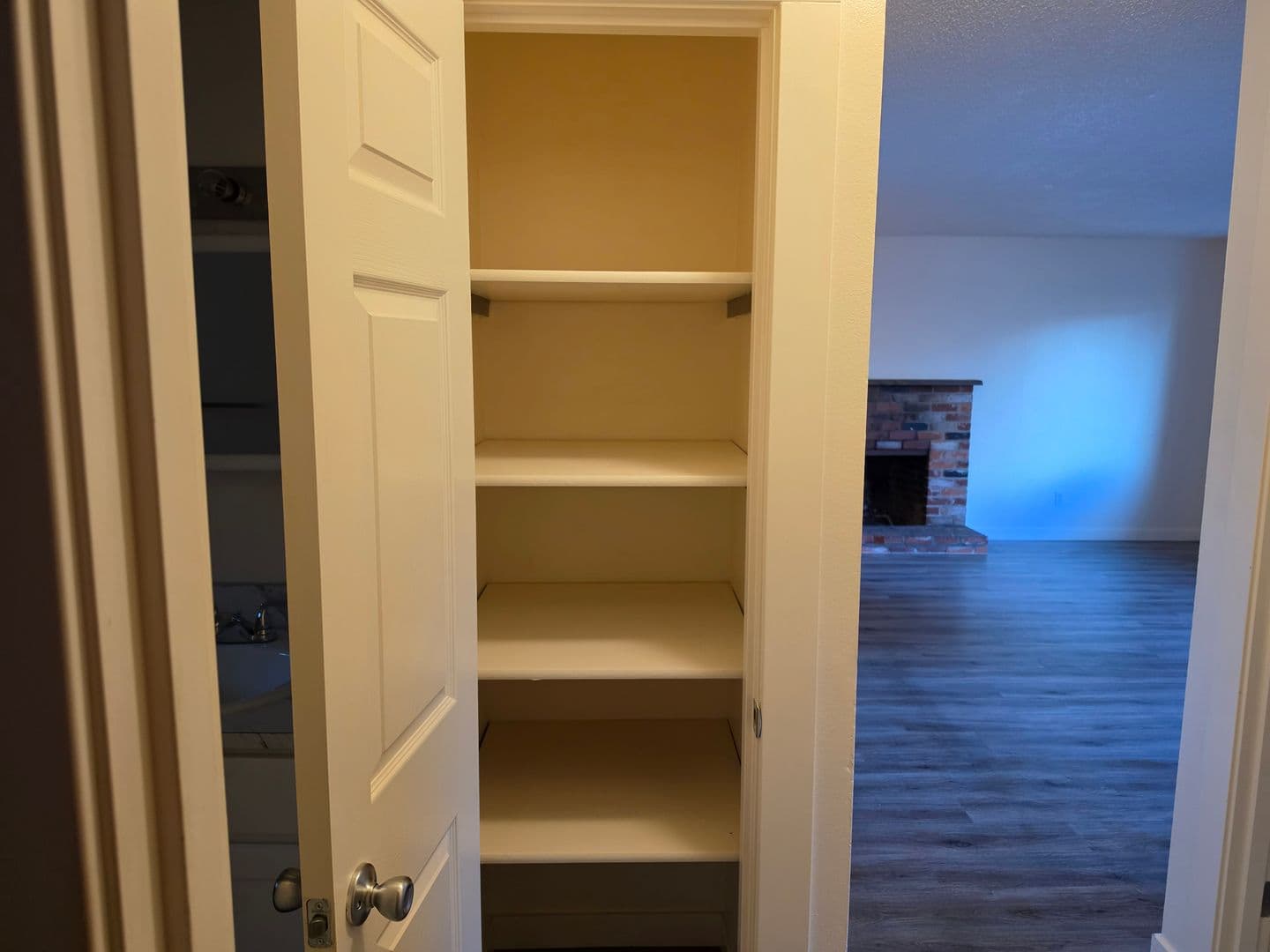 SHERWOOD Apartment: 21985 SW SHERWOOD BLVD