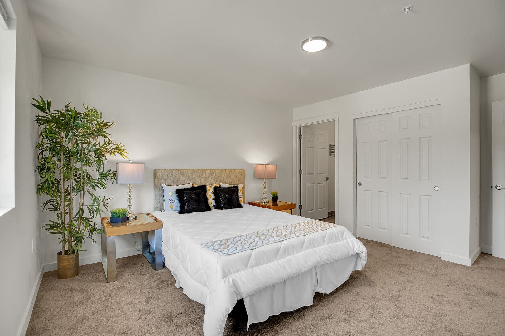 SPRINGFIELD Apartment: 4800 B STREET