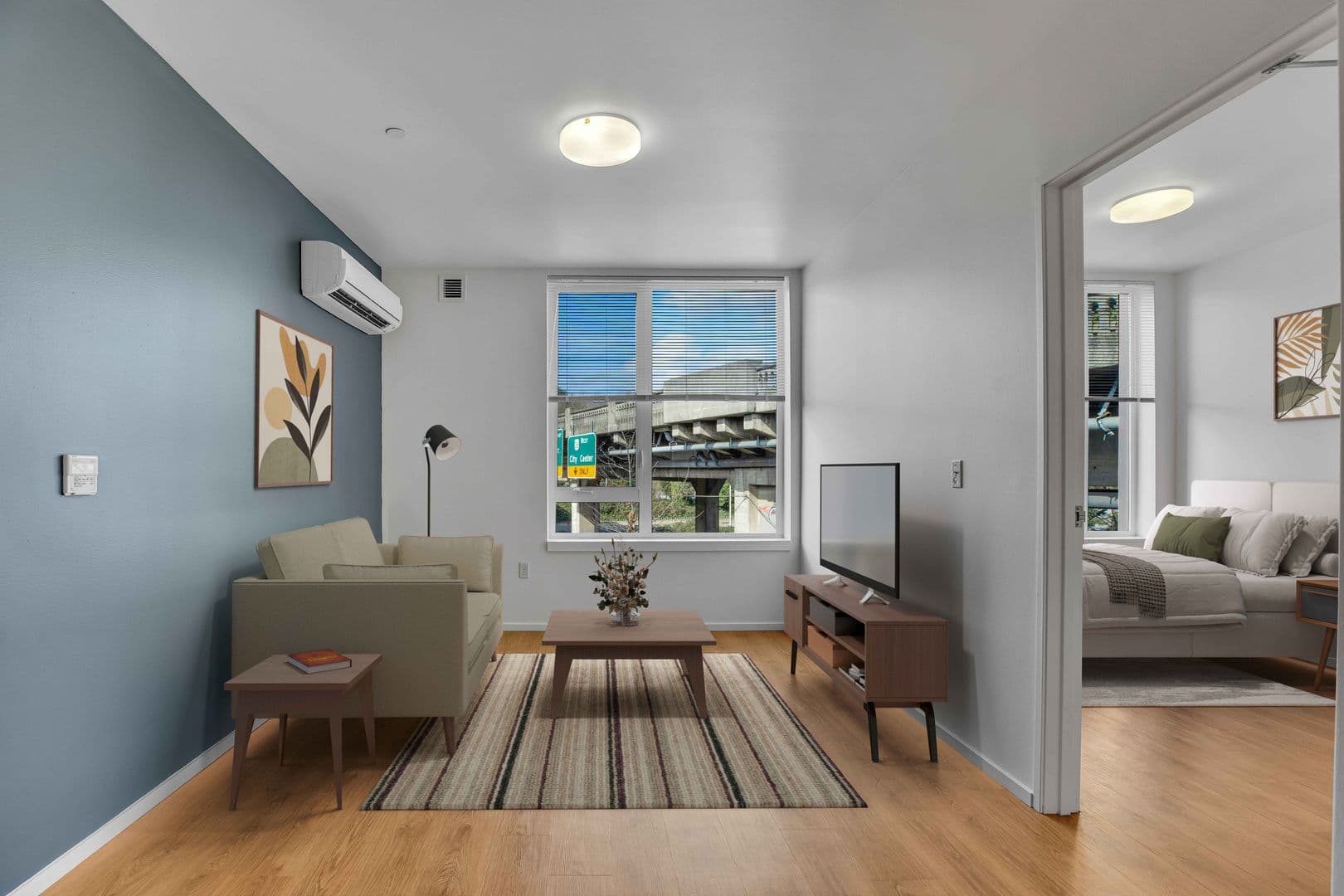PORTLAND Apartment: 3155 S. MOODY AVE