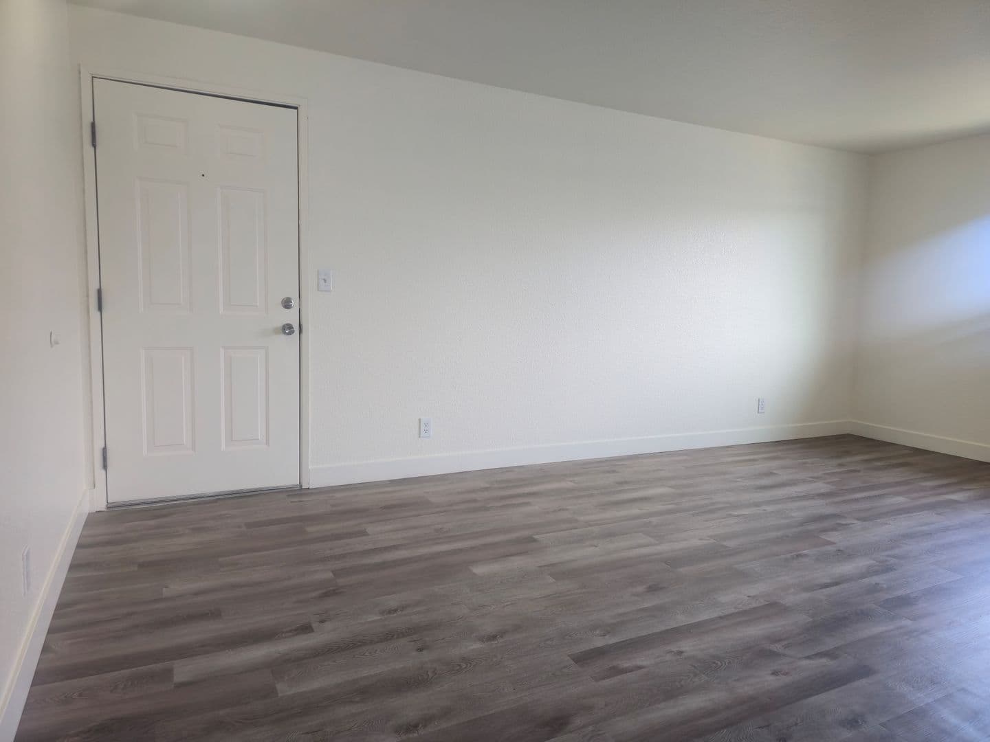 SALEM Apartment: 1304-1330 WALLACE RD. NW