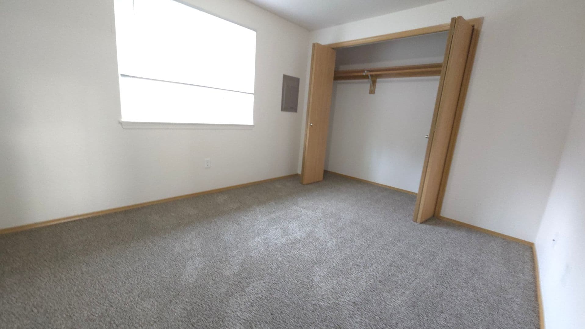 SALEM Apartment: 1304-1330 WALLACE RD. NW