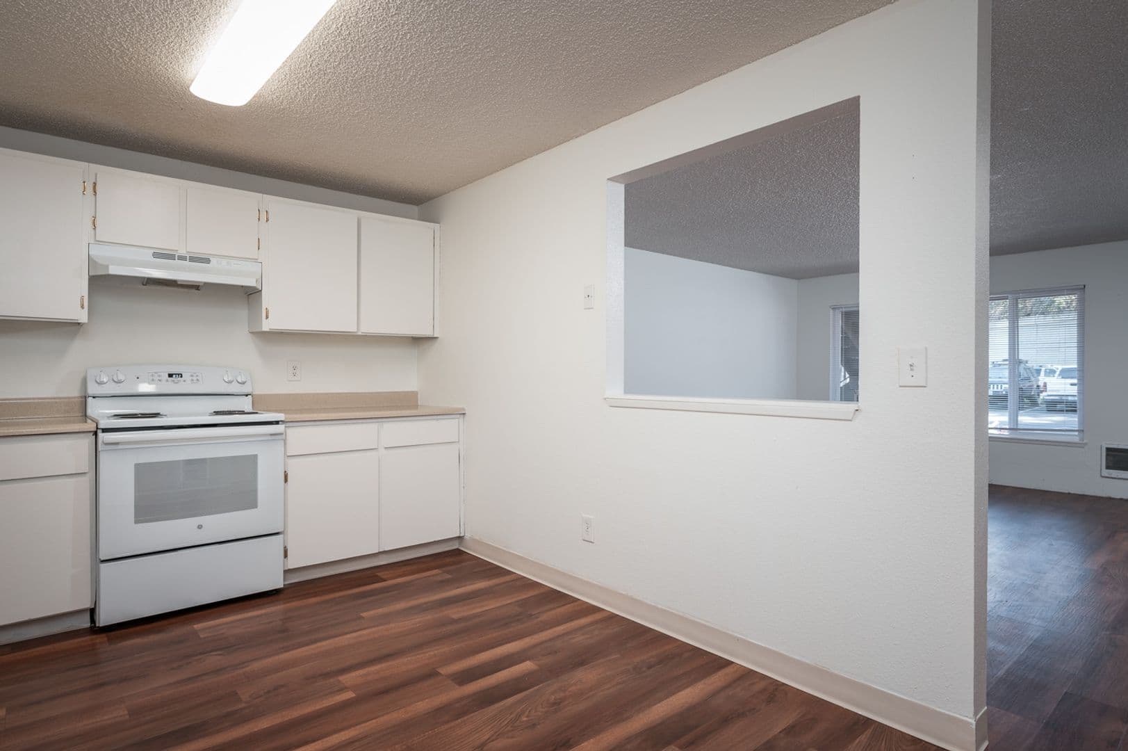 VANCOUVER Apartment: 10300 AND 10316 NE STUTZ ROAD
