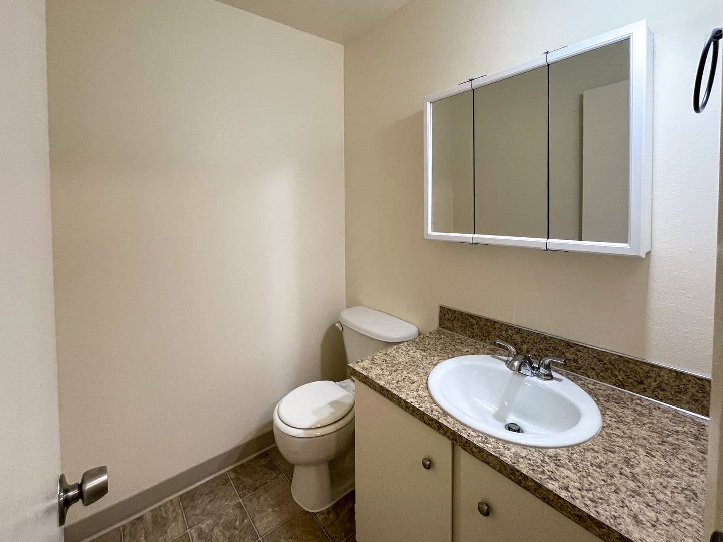 PORTLAND Apartment: 10800 SW BARBUR BLVD