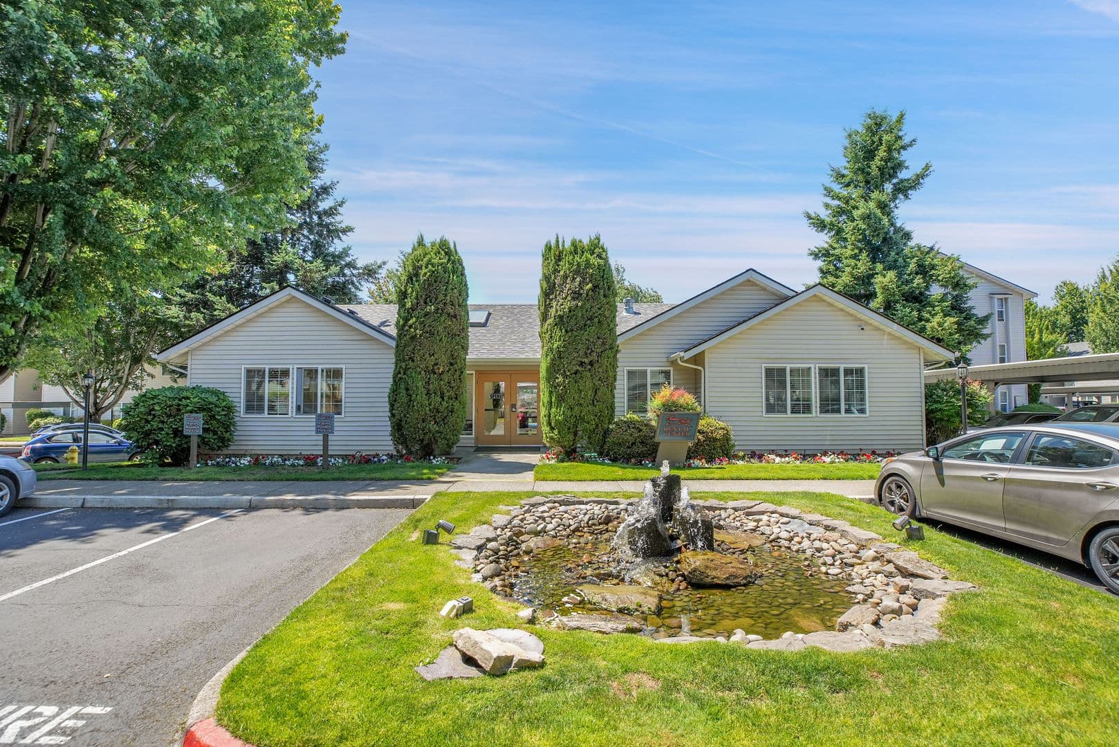 SALEM Apartment: 1194 BARNES ROAD, SE