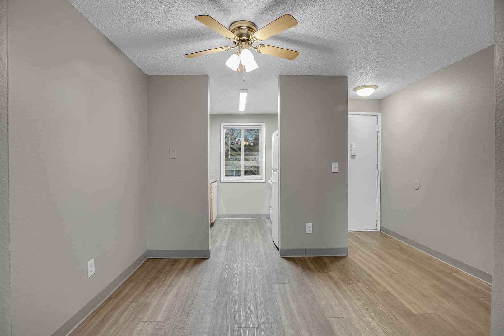 BEAVERTON Apartment: 3660 SW 117TH AVE