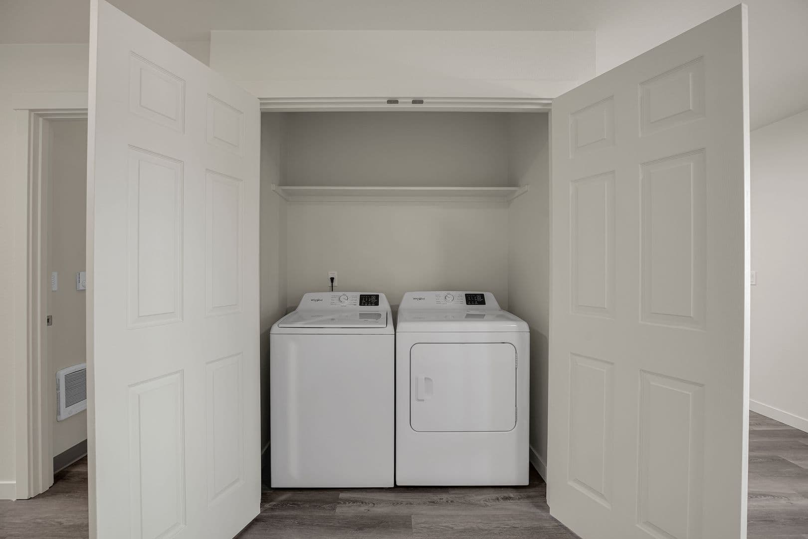 COTTAGE GROVE Apartment: 715 ROW RIVER ROAD