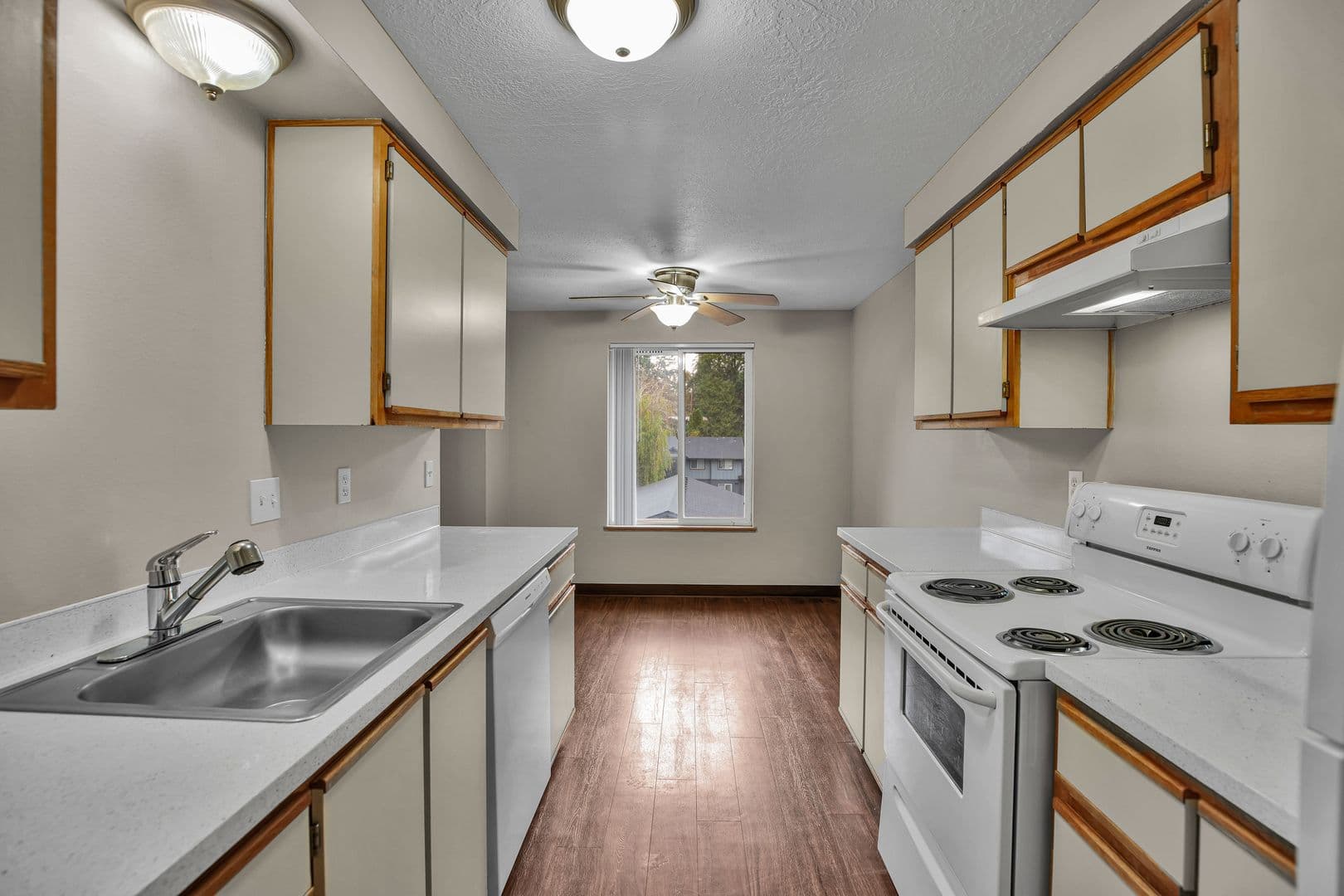 SALEM Apartment: 3872-3886 LIBERTY RD S