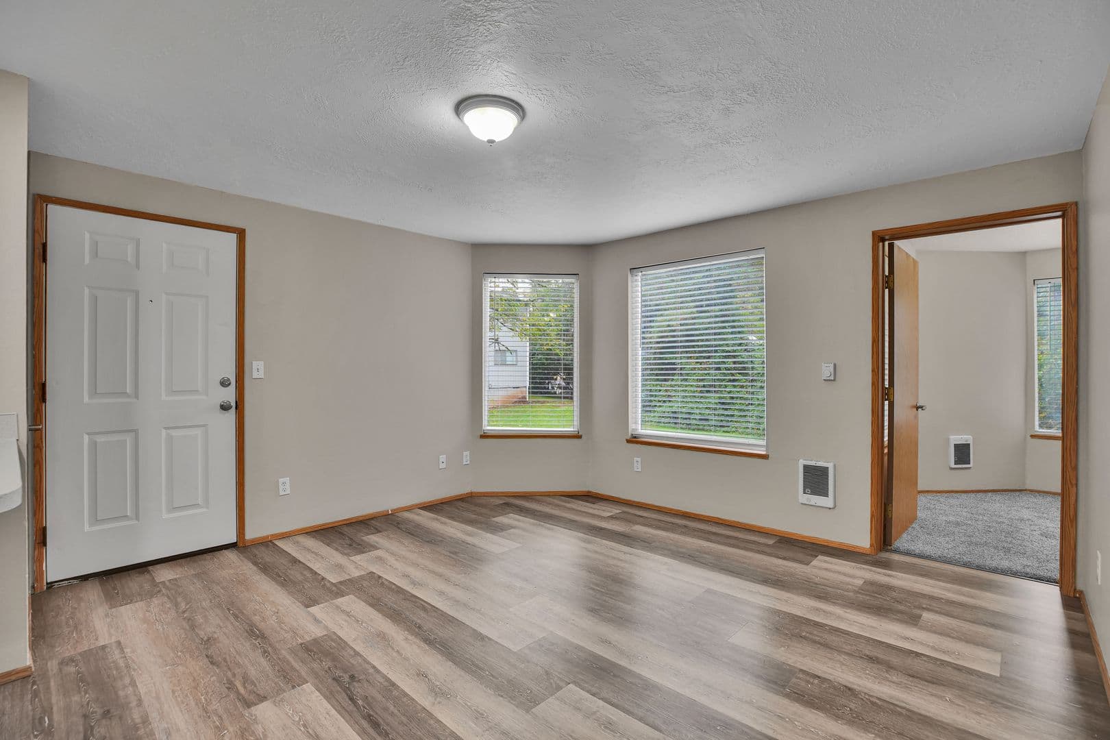SALEM Apartment: 3872-3886 LIBERTY RD S