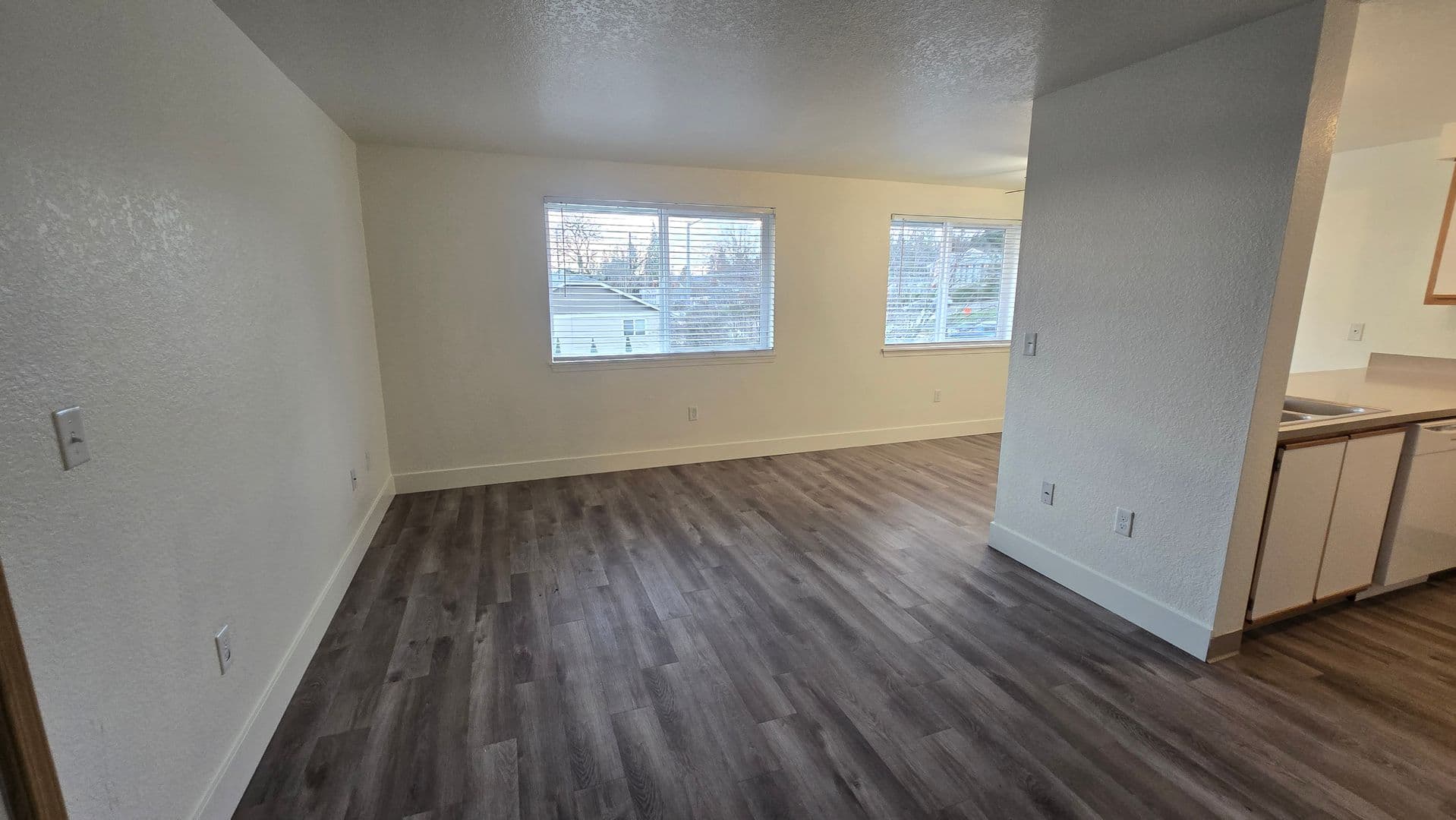 SALEM Apartment: 1304-1330 WALLACE RD. NW