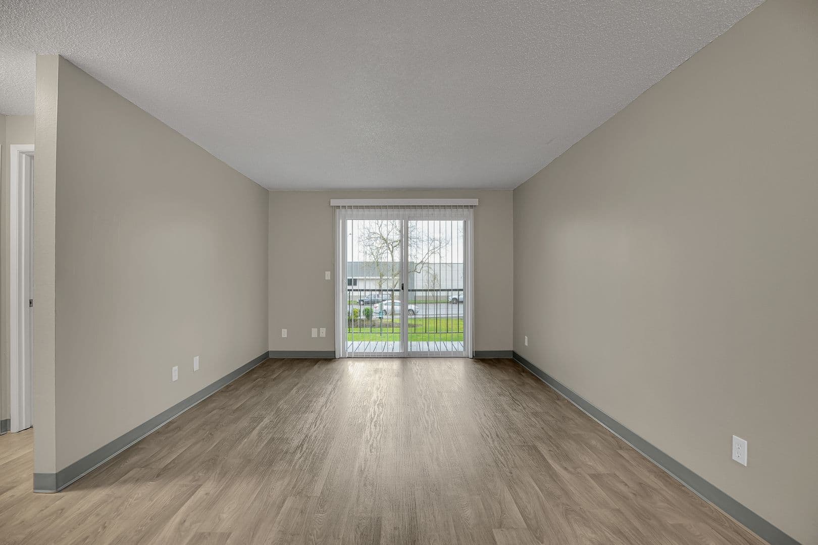 BEAVERTON Apartment: 3660 SW 117TH AVE
