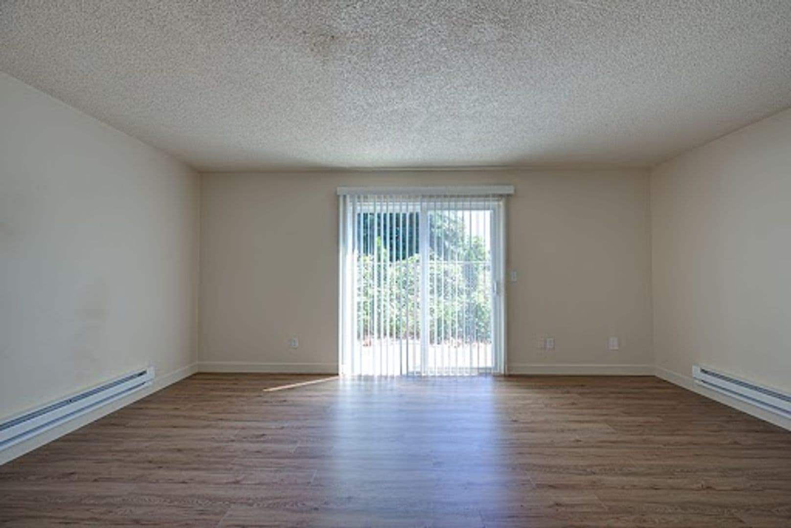 SCAPPOOSE Townhome: 52279 SW 4th Street #3