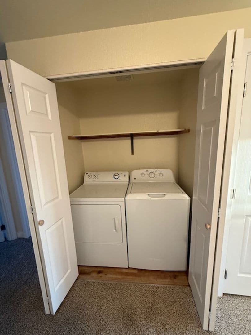 SALEM Apartment: 4665 CAMPBELL DR SE