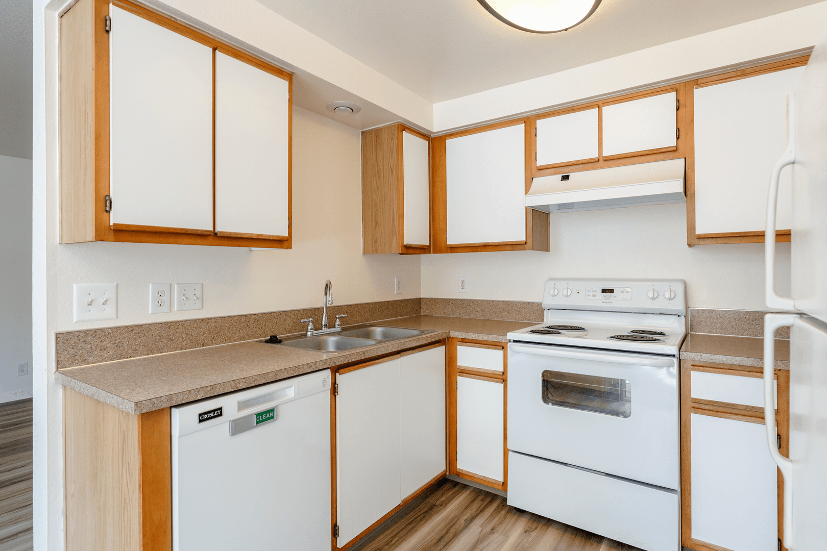 NEWBERG Apartment: 901 PECAN CT