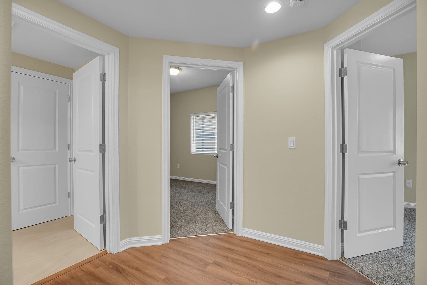 PORTLAND Apartment: 10038 SE DIVISION STREET